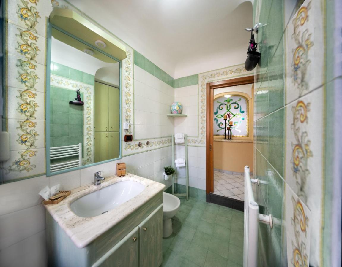 La Finestra Sul Mare Bed & Breakfast Ischia Exterior photo
