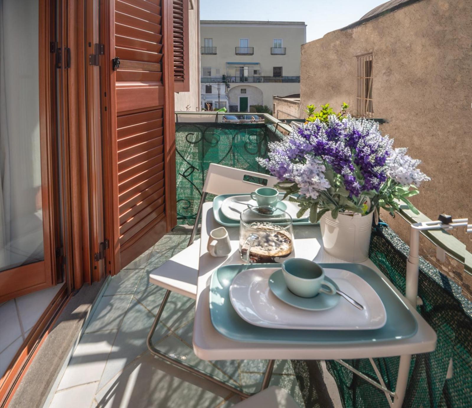 La Finestra Sul Mare Bed & Breakfast Ischia Exterior photo